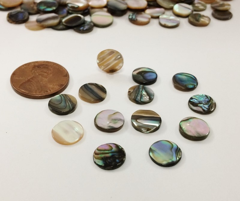 12 VINTAGE GENUINE ABALONE MOTHER OF PEARL PAUA SHELL 9mm. ROUND CABOCHONS 1246