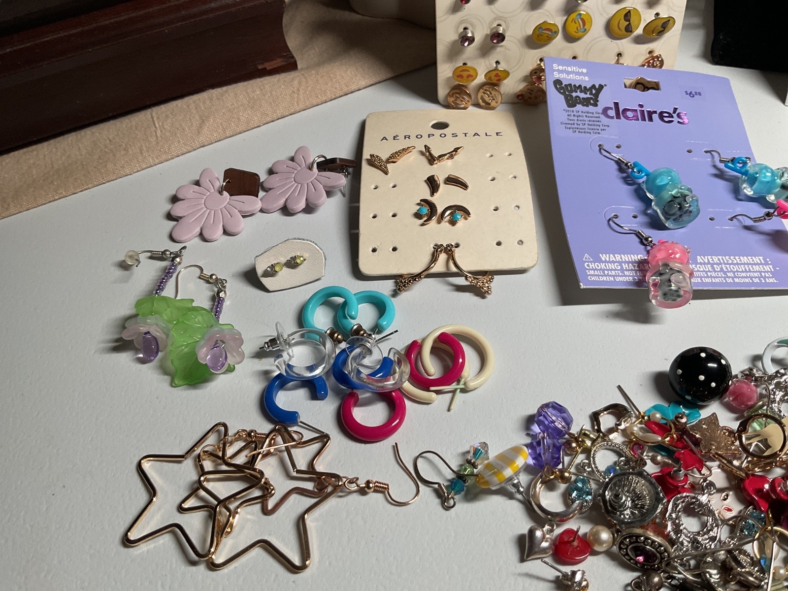 Teens kids young adults mixed jewlery lot of earrings, necklaces, bracelets