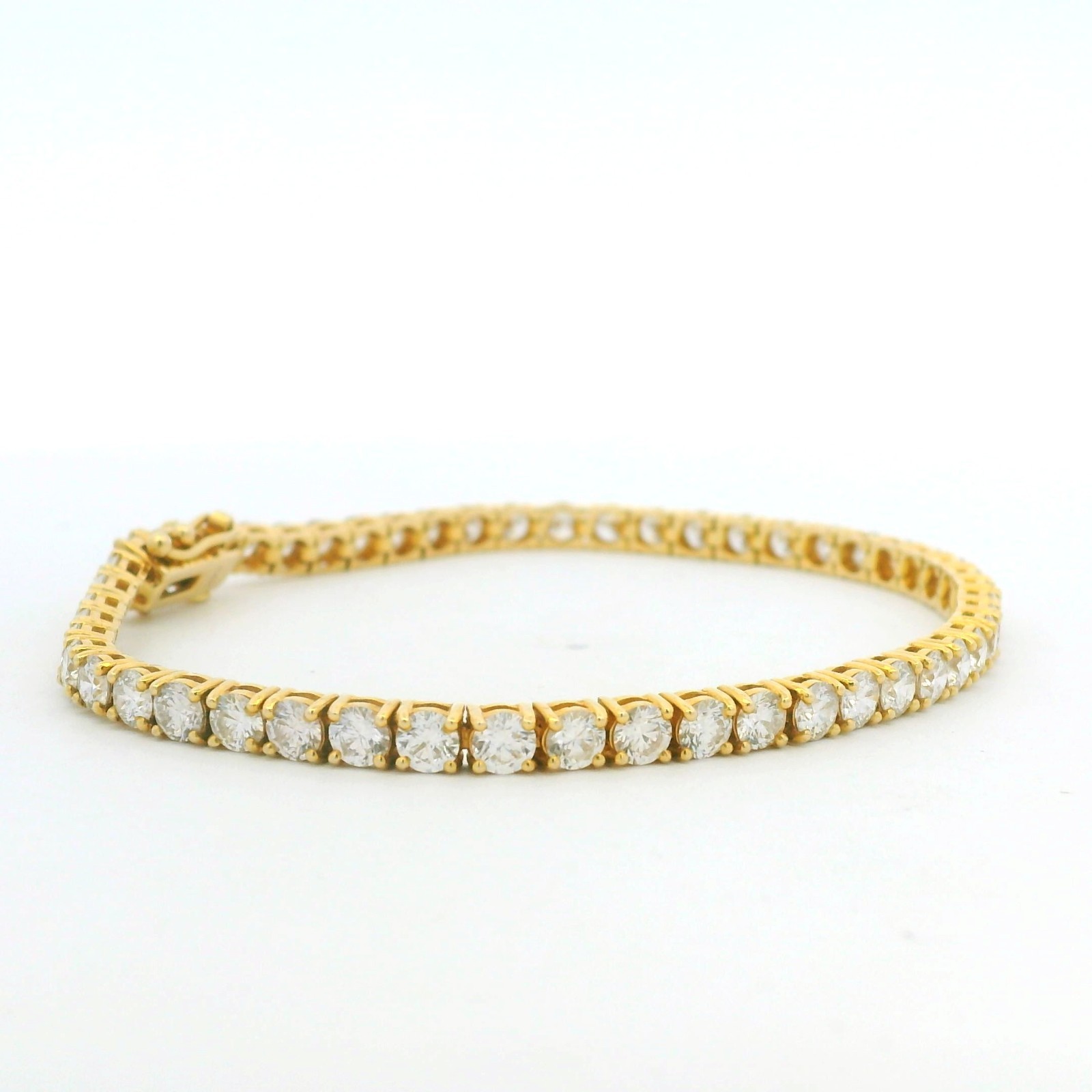 14k Yellow Gold Natural 6.36 Carat Round Brilliant Cut Diamond Tennis Bracelet