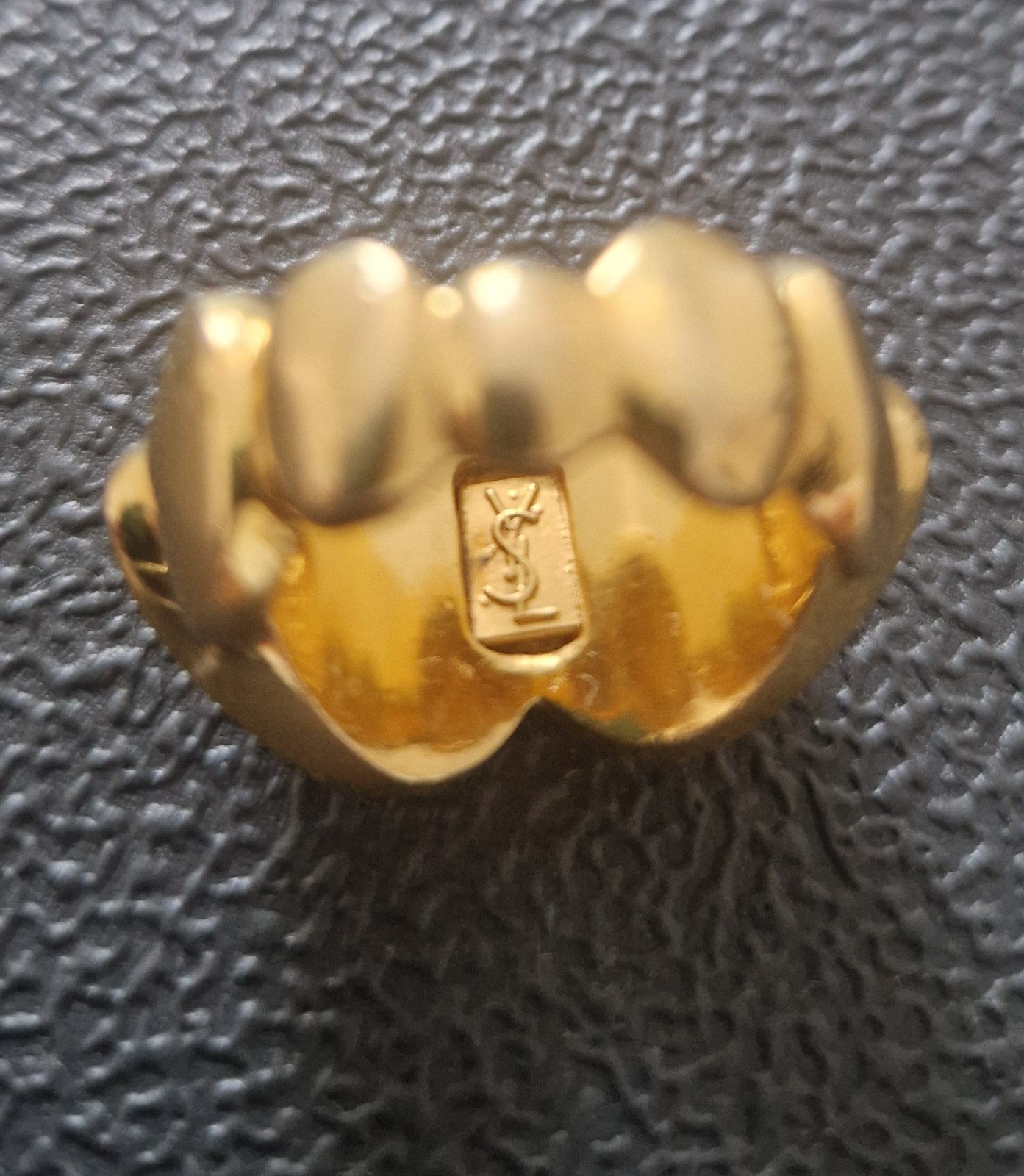 Rare Vintage Yves Saint Laurent x Gripoix Gold-Tone Ring – Size EU 56 / US 6-6.5