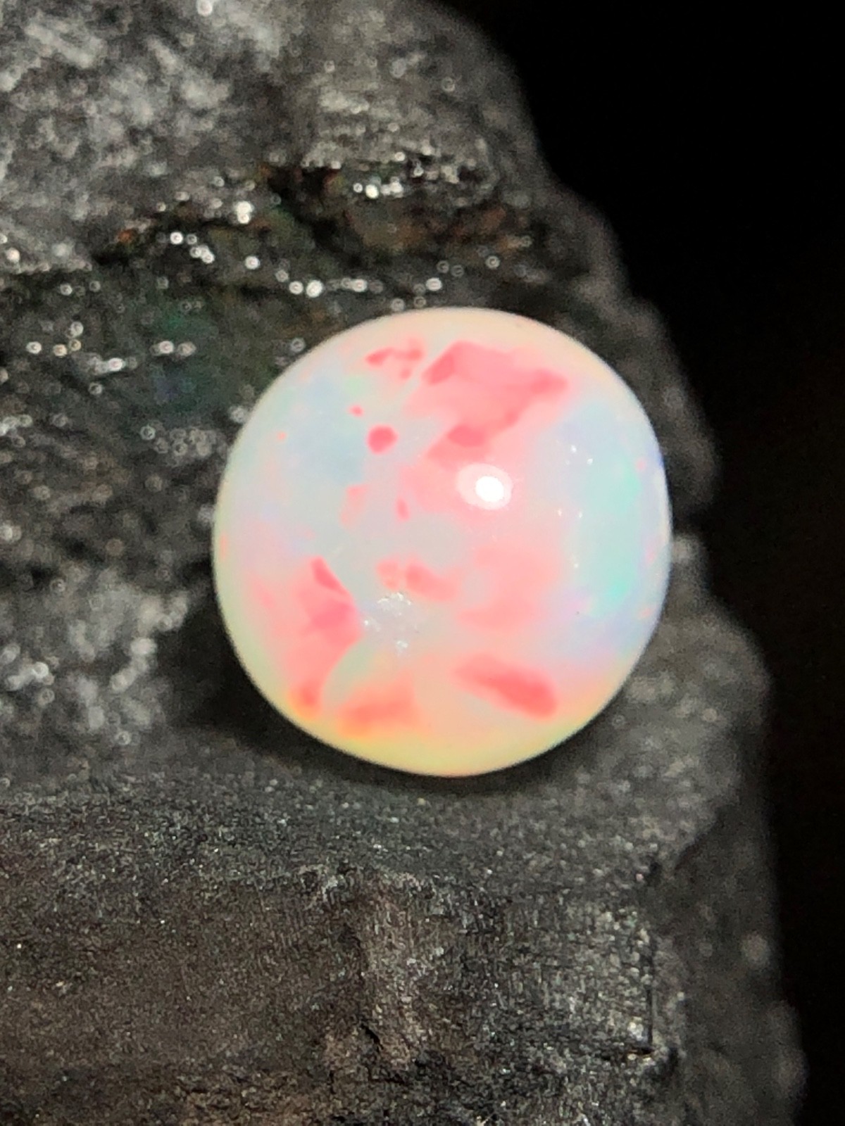 Natural White Ethiopian Opal Sphere, 6 MM 0.90 Ct Rainbow Fire Opal Ball