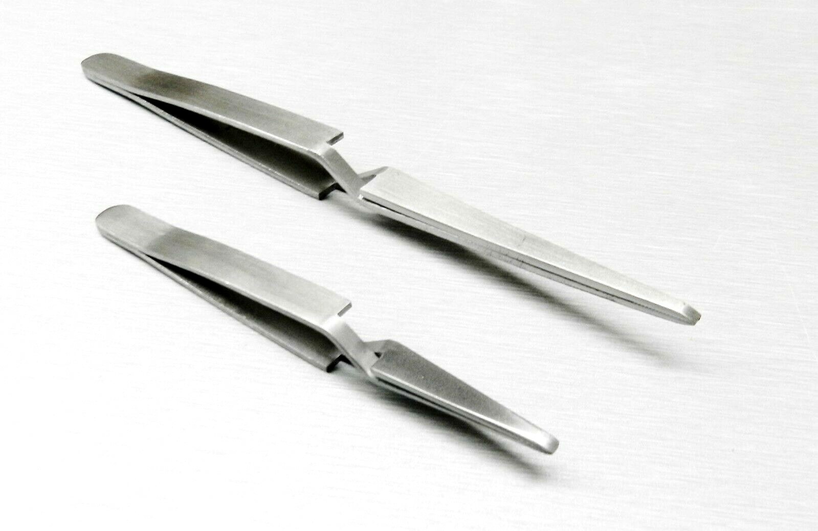 2 Tweezers Cross Lock Blunt Tips Self Locking Reverse Action Soldering Set of 2