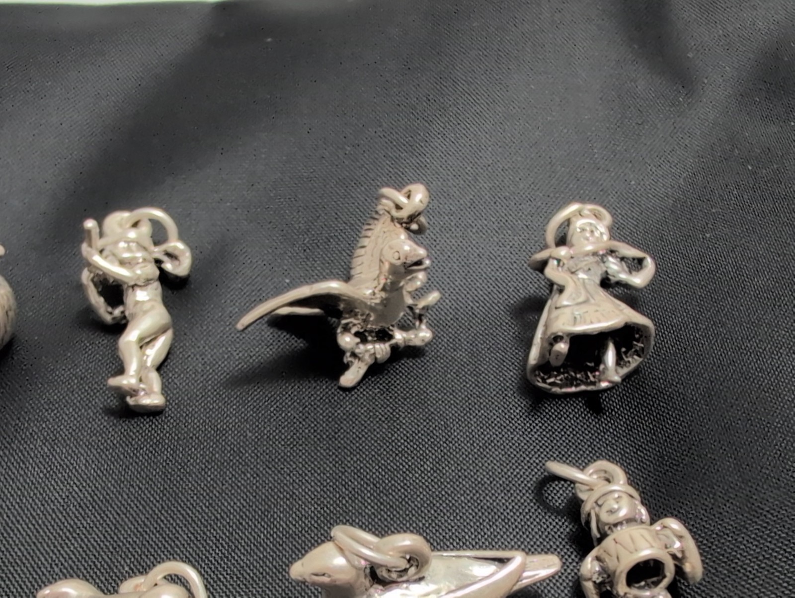 Seasons 12 Days of Christmas Vintage Sterling Silver Bracelet Charms – 30g