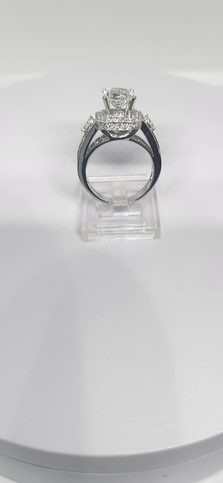 2.01 CARAT GIA CERTIFIED, I VS2, ROUND BRILLIANT CUT LOOSE NATURAL DIAMOND