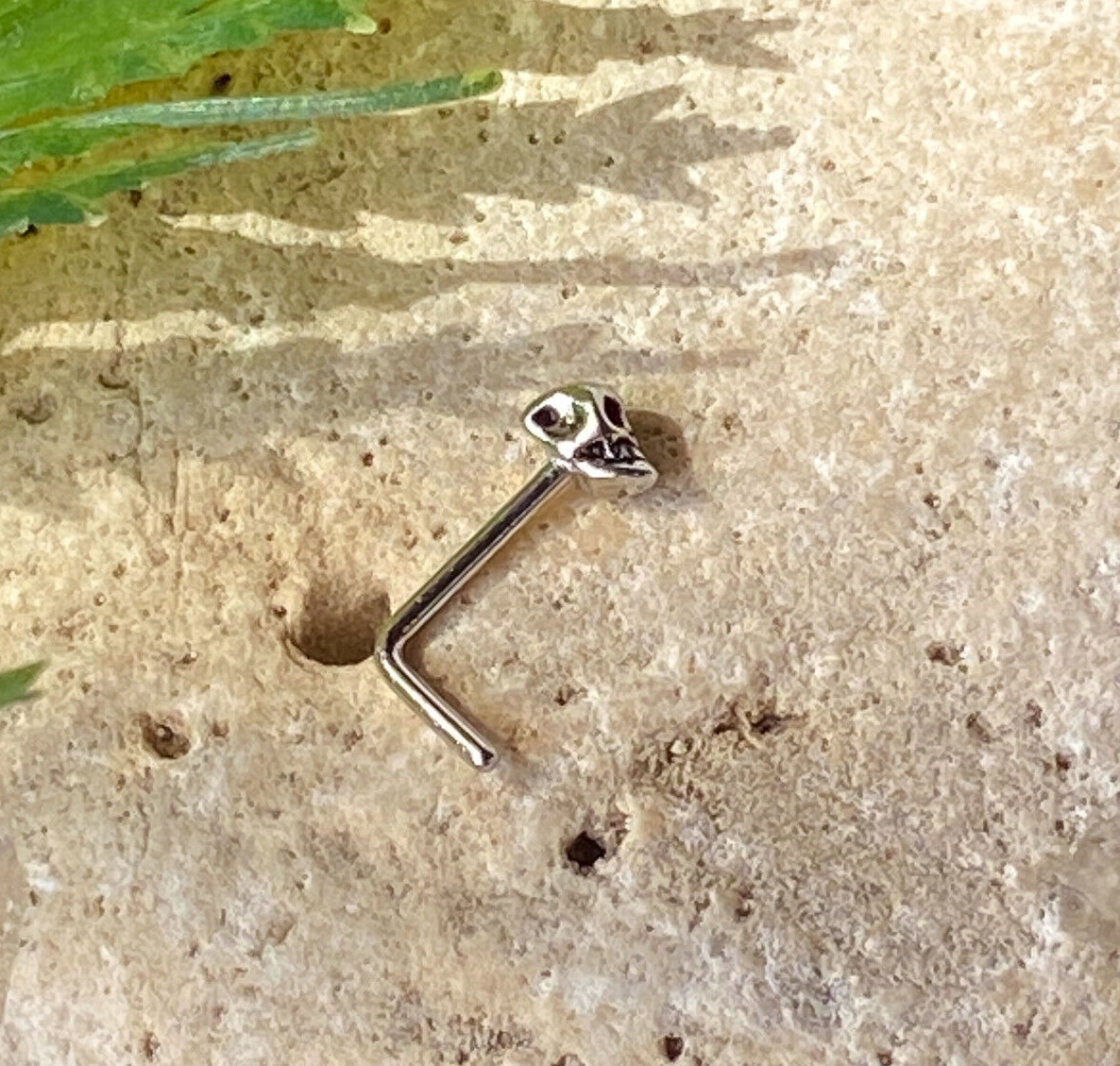 1pc Skull L-Bend Nose Ring 20g Steel L-Shape Nostril Screw Stud Body Jewelry