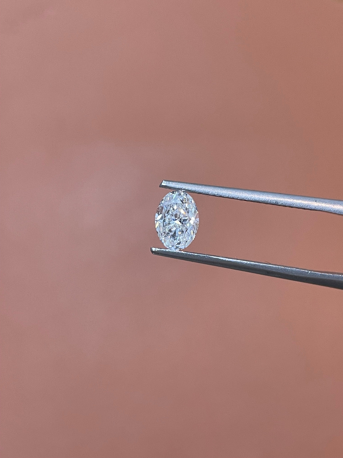 0.92 CARAT OVAL BRILLIANT GIA CERTIFIED D COLOR VS2 CLARITY DIAMOND