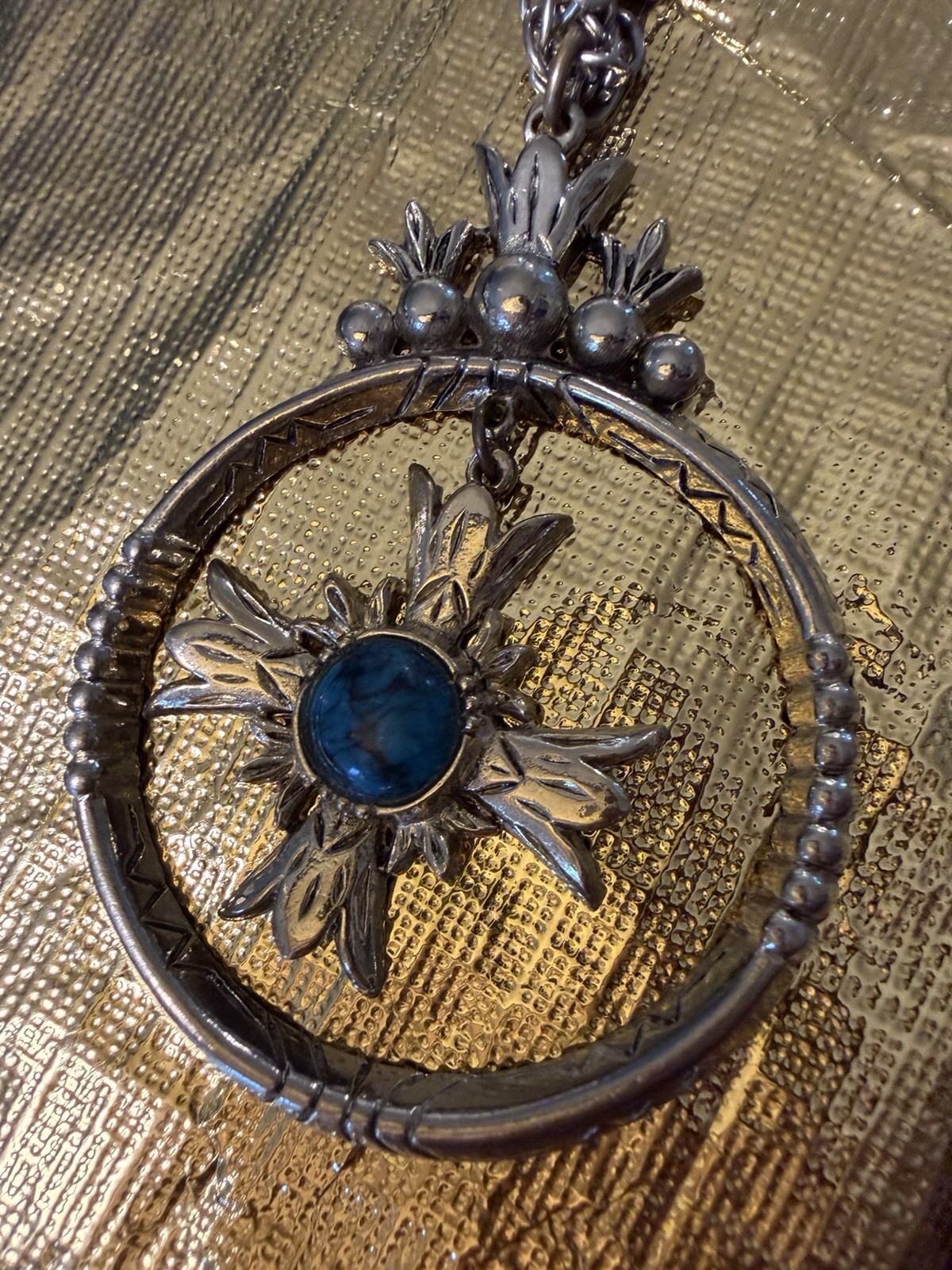 Silver-Tone Floral Round Blue Stone Bezel Charm Pendant Rope Chain Necklace