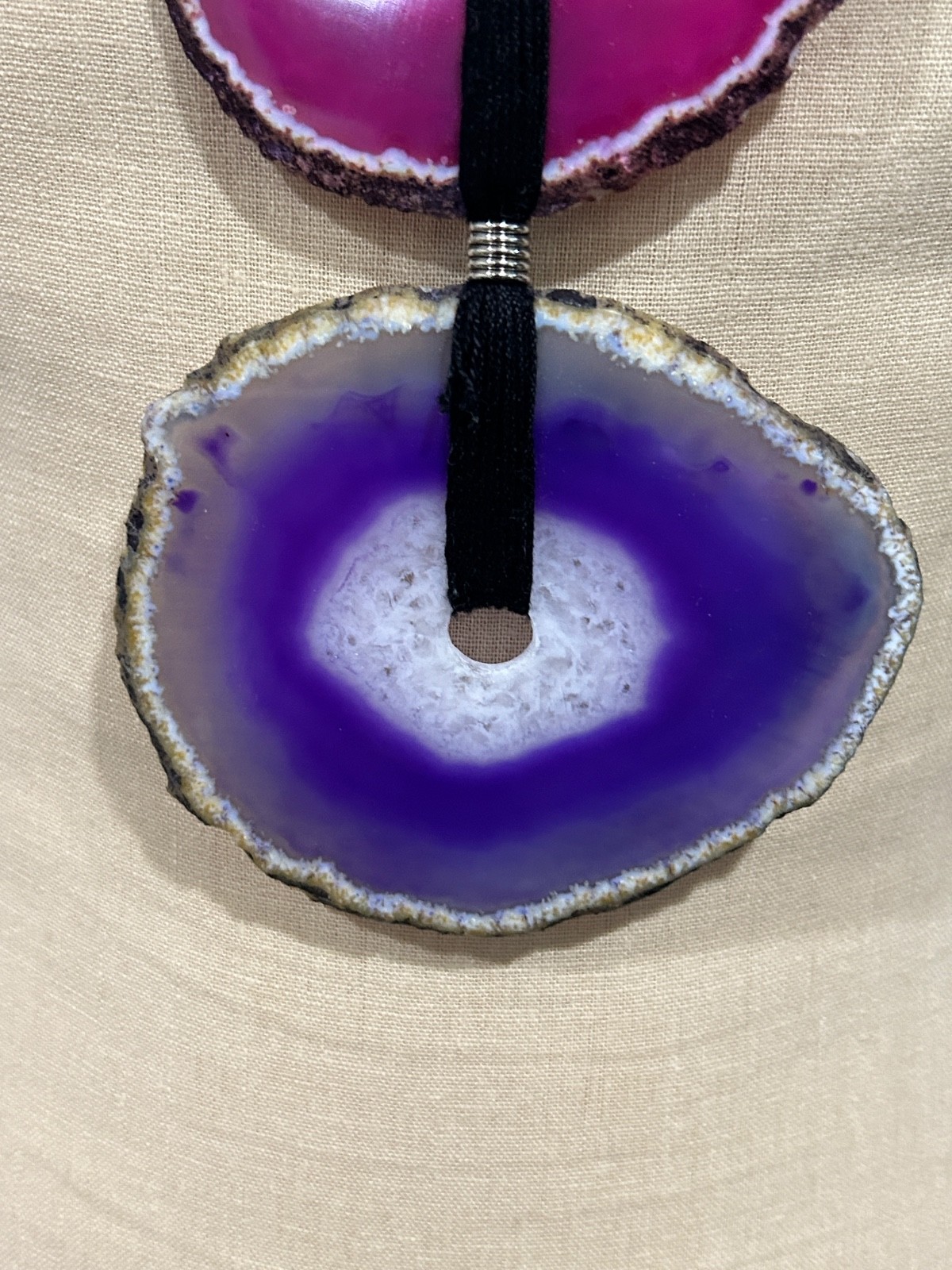 Vintage 2010 YVES SAINT LAURENT Pink Purple Agate Disc Pendant Necklace