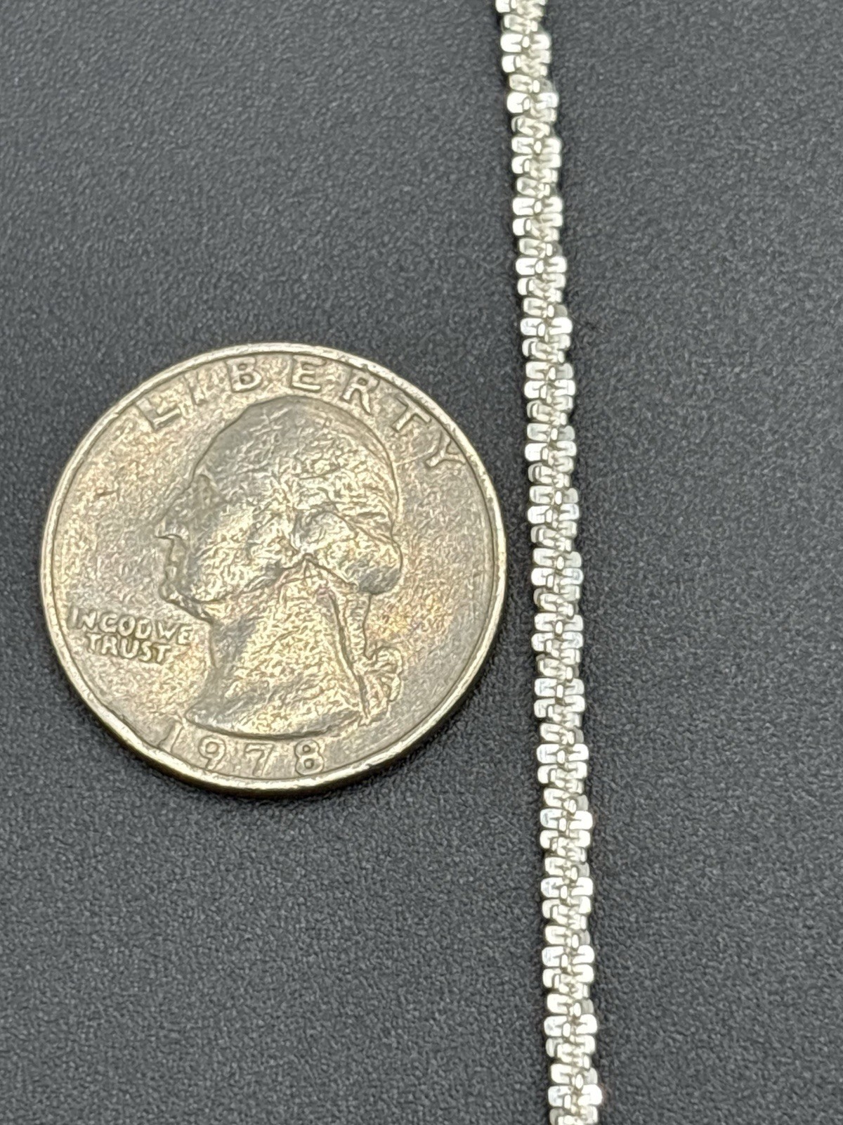 EUC Sterling Silver 18″ 2.7MM Glitter Chain Necklace 8 Grams F8