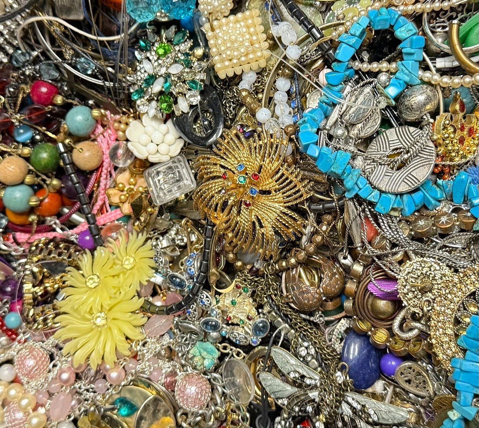 3 Pounds Unsearched Lot Jewelry Old Vintage & Modern Wear Resell & Junk Mixed In