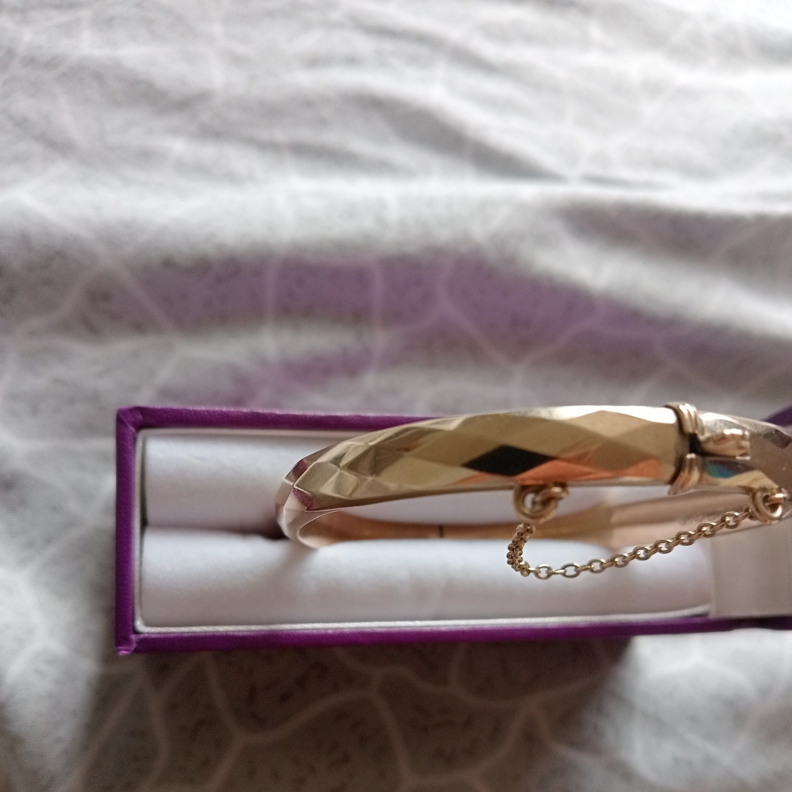 Gold Bangle 9 Carat Hinged Yellow 6mm Oval , 9.68 grams
