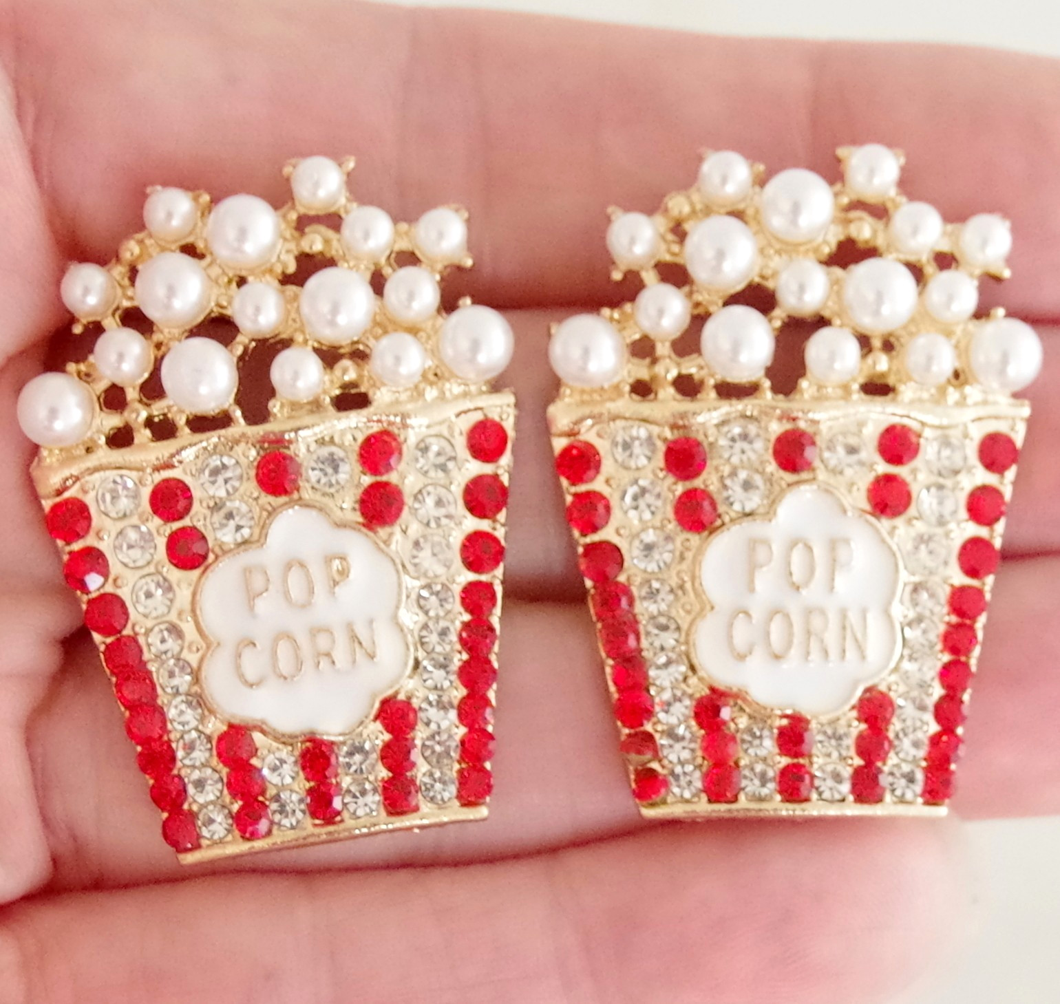 Cute! 1.5″ BETSEY JOHNSON TUB OF MOVIE POPCORN RHINESTONE & FAUX PEARL EARRINGS