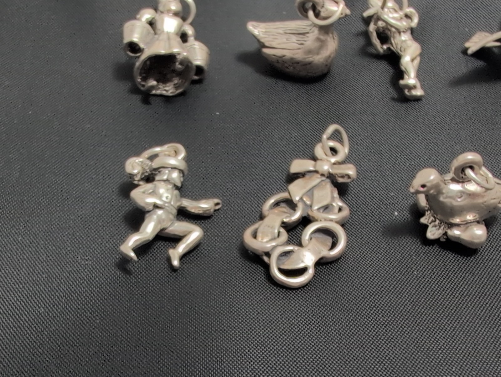Seasons 12 Days of Christmas Vintage Sterling Silver Bracelet Charms – 30g