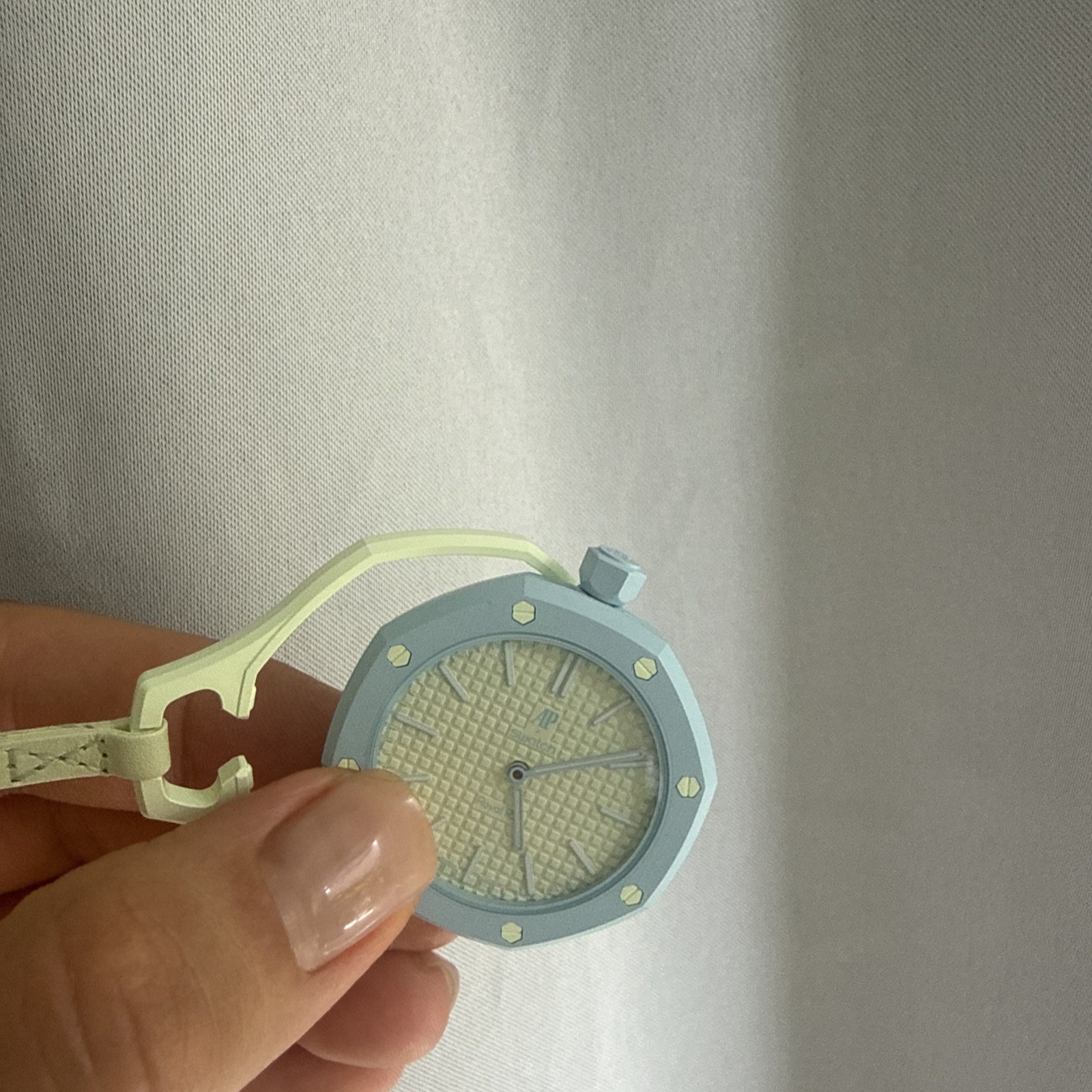 Swatch x Audemars Piguet Bioceramic Royal Pop Blaue Acht