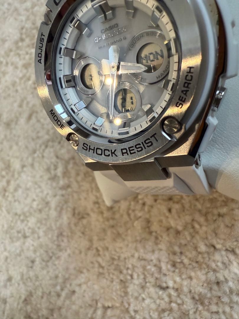 Good Condition G-Shock GST W310 White Radio Solar Watch No.gs2223