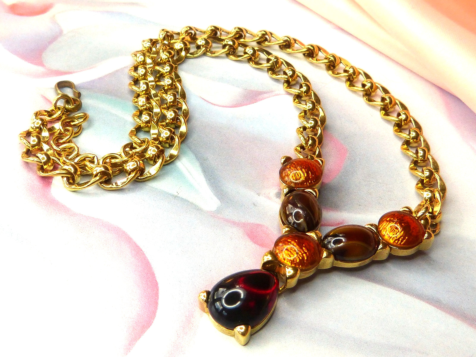 MONET Necklace Vintage 1980s Gold-plated Red Gold Foil-backed Glass Cabouchons