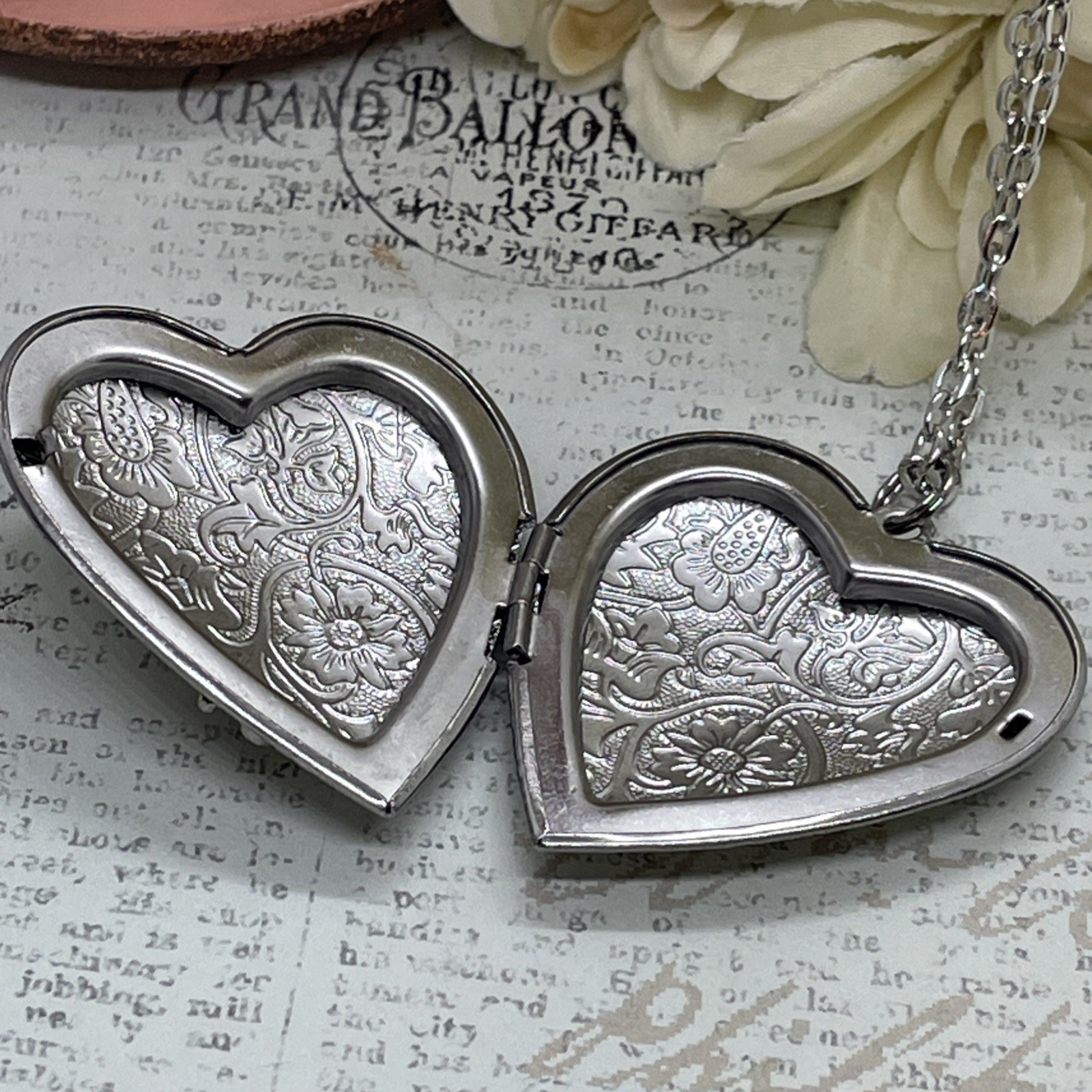 Heart Silver Locket Purple & White Birthday Gift Rose Necklace Photo wedding