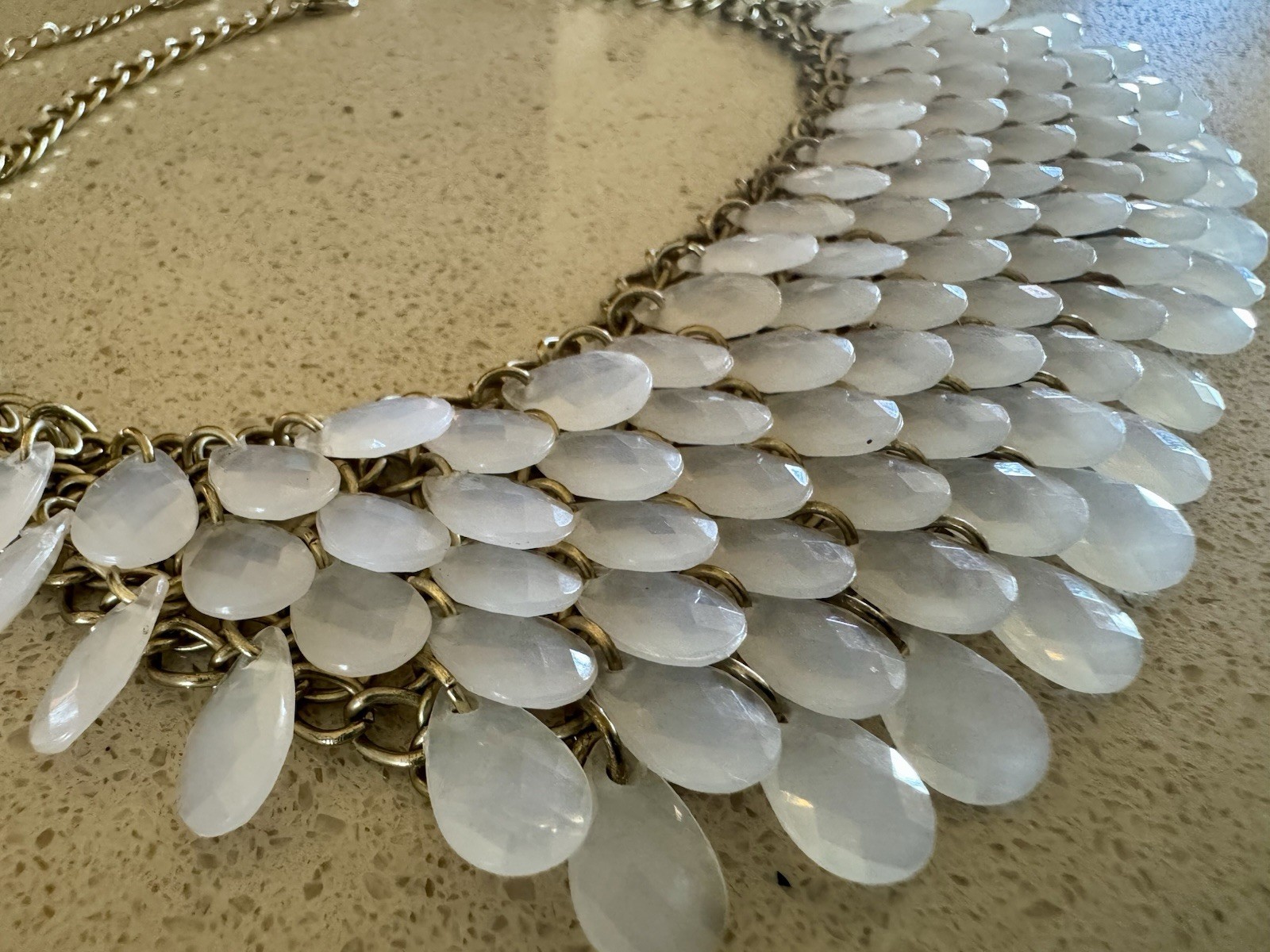 White Faceted Teardrop VINTAGE Dangle Bib Statement Necklace STUNNING!