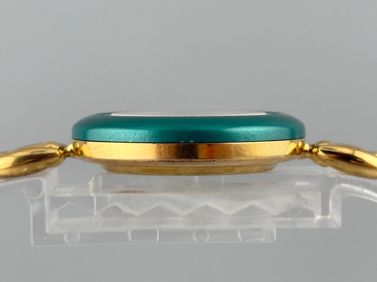 [Very Good] Gucci Change Bezel 1200 Gold Metal Green Watch Auth