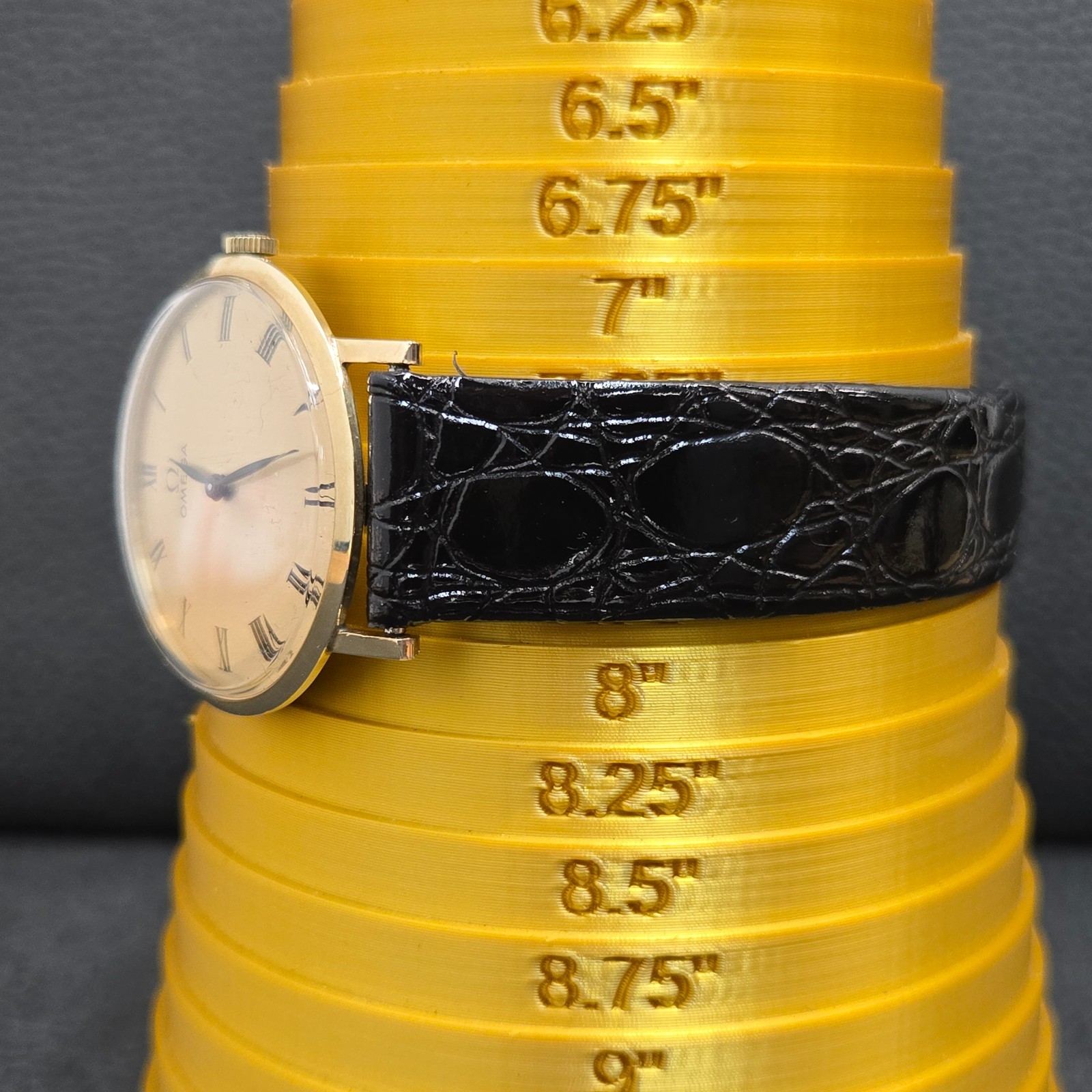 Omega Ultra Thin, 14K Gold Men’s Wrist Watch, 7.75″ Band, 32mm Case Manual Wind