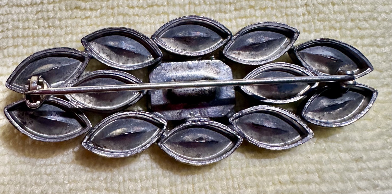 VINTAGE ART DECO AMETHYST PURPLE GLASS BAR-CZECH BOHEMIAN STYLE BROOCH