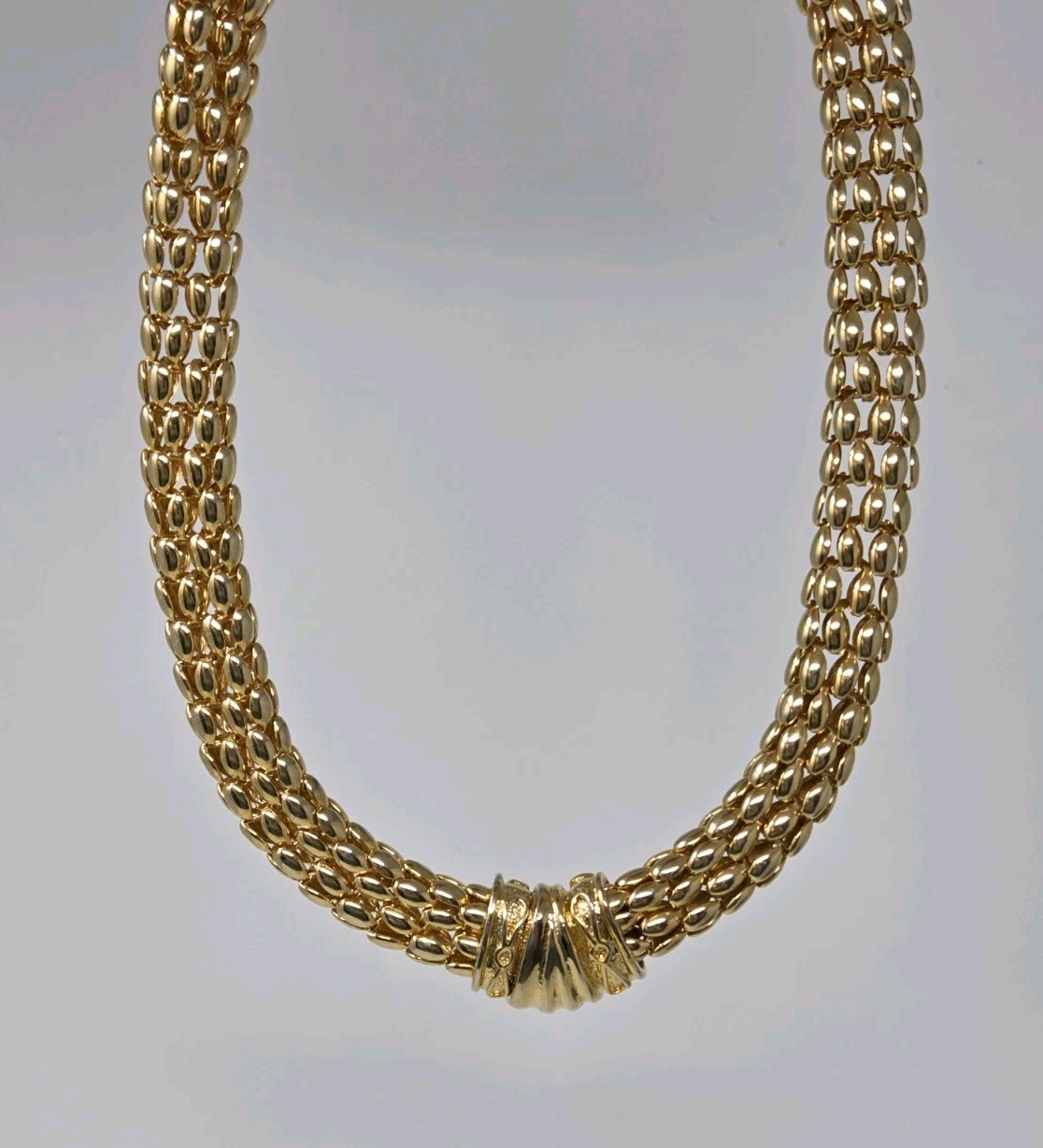 Vintage Gold Tone Mesh Choker Necklace Magnetic Clasp 17 Inches Unsigned 80s