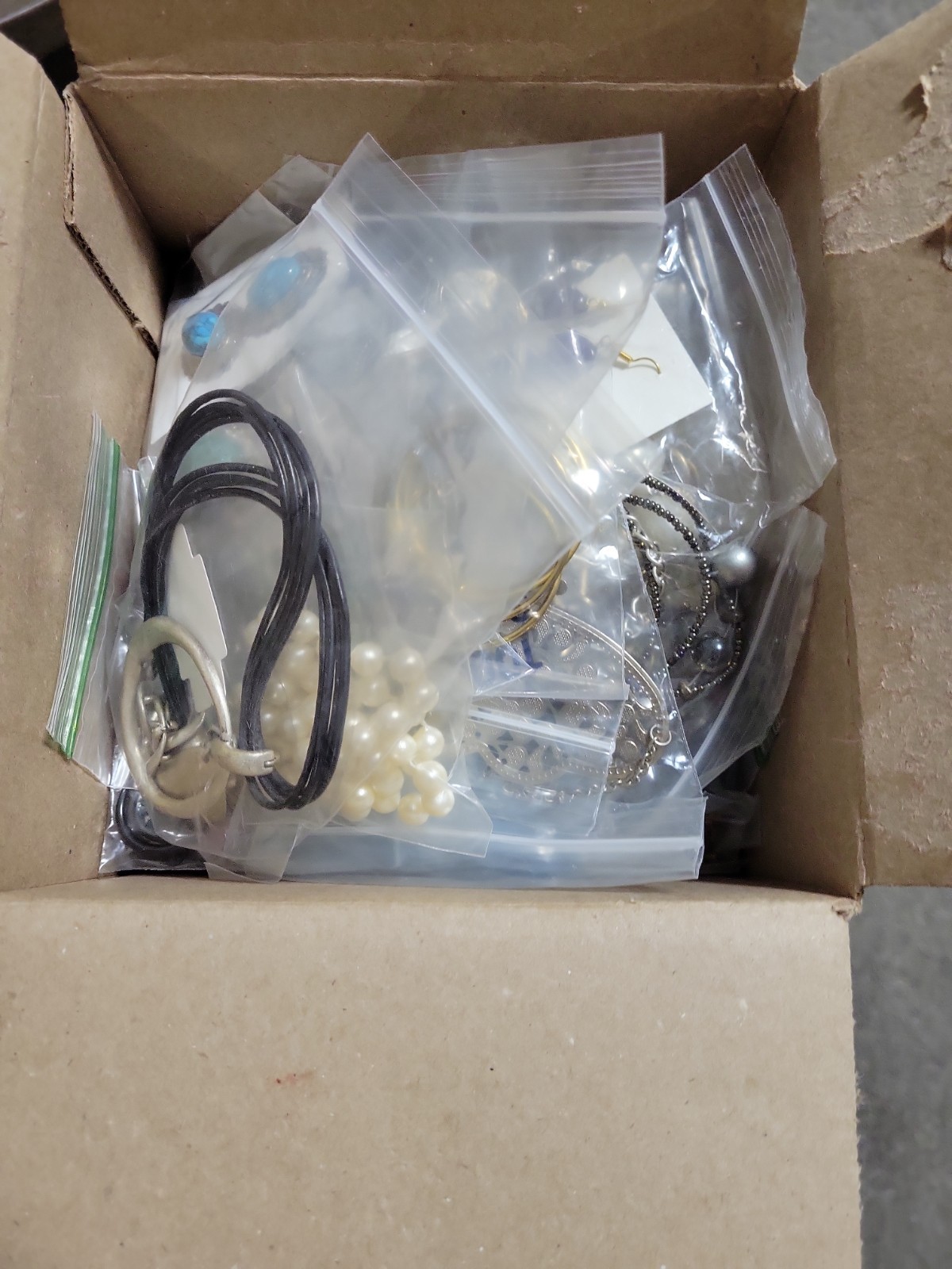 Bulk Mixed Style Type Age Jewelry Lots Lbs All Wearable
