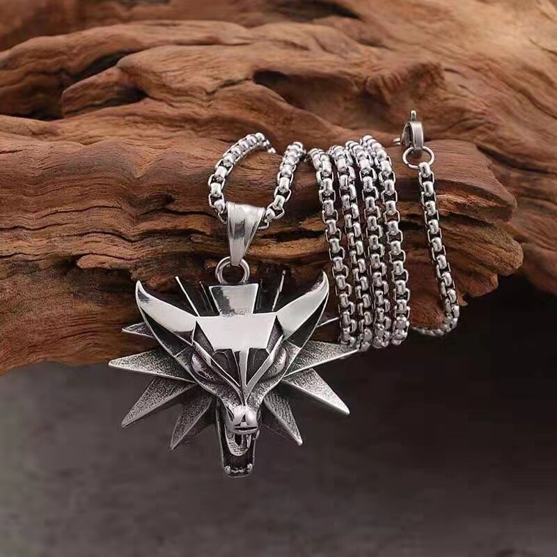 Men Unisex Punk Gothic Rock Wolf Head Pendant Necklace The Witcher Jewelry 24″