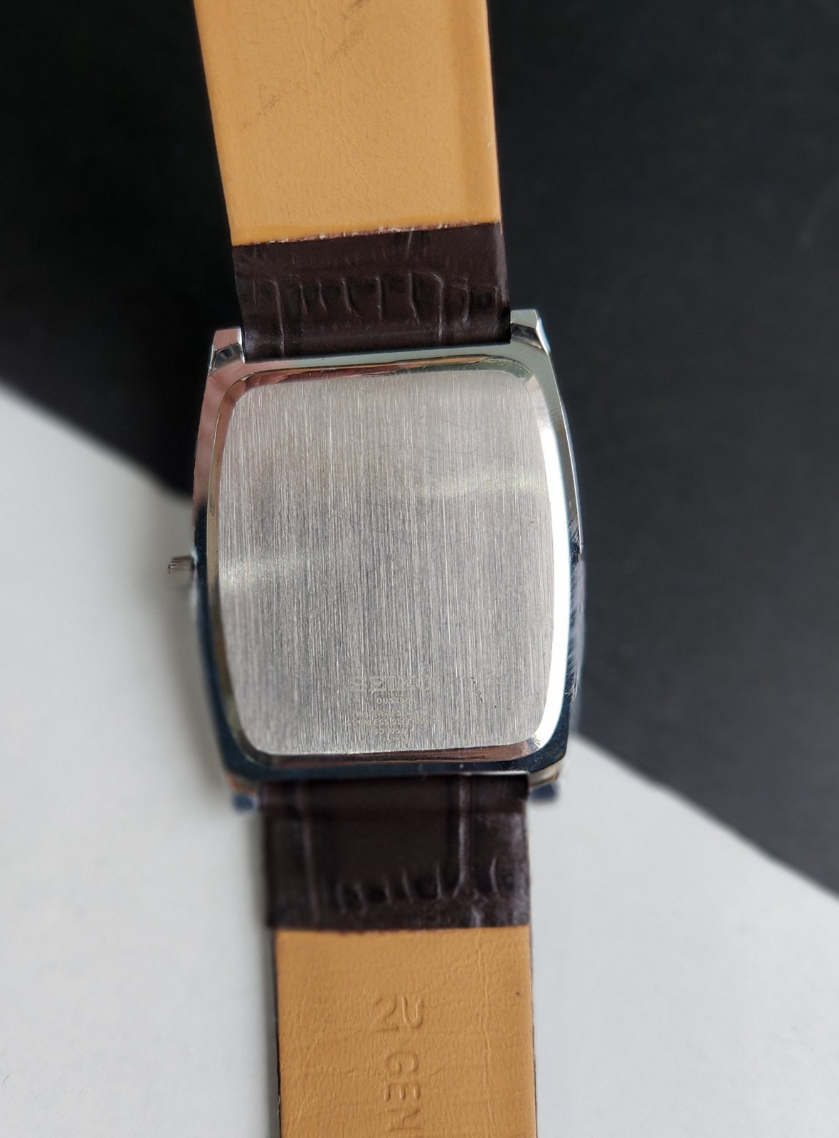 Vintage Seiko Slim Tank Quartz Men White Dial Dress Watch-Free Shipping.