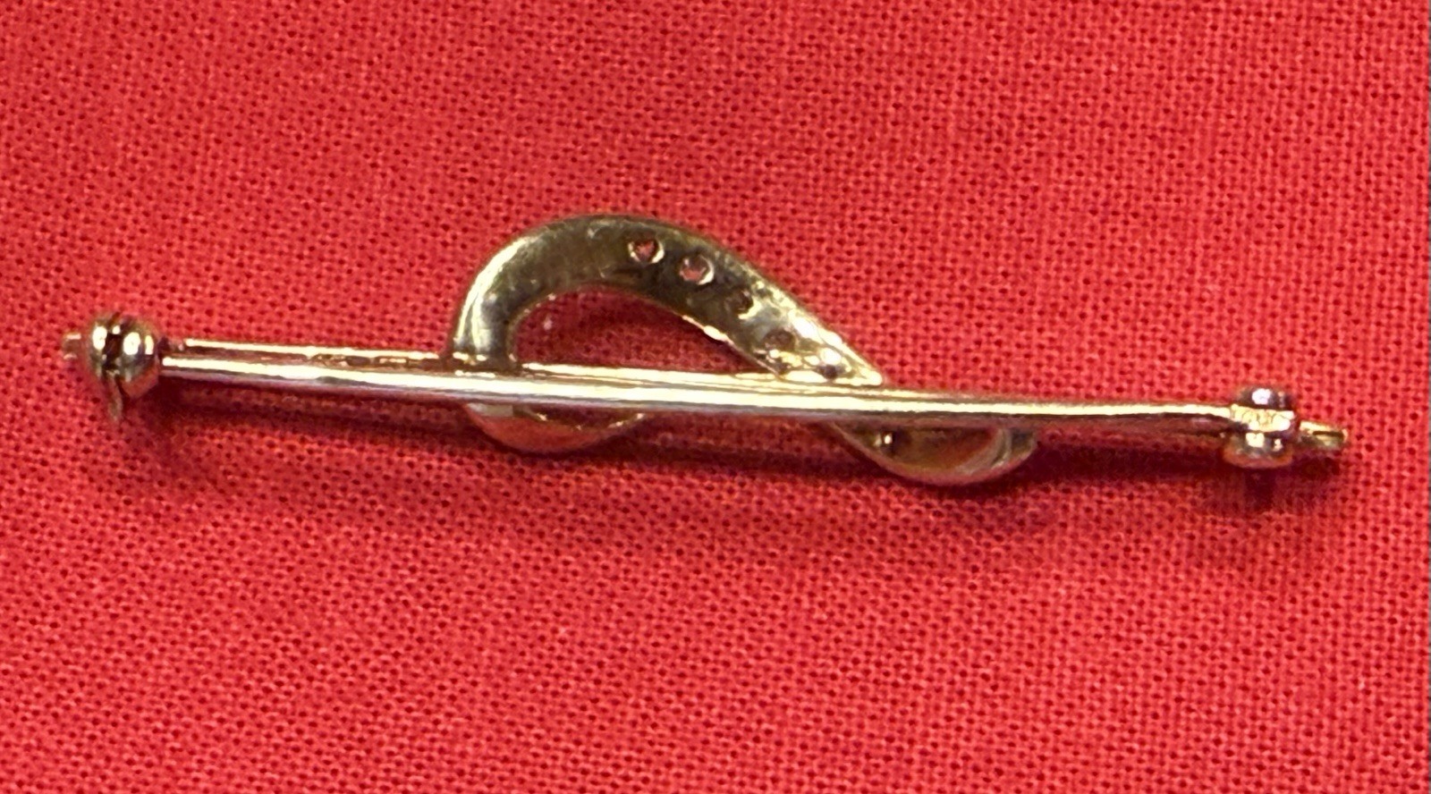 Vintage 14k Gold Bar Brooch With Looping Ribbon Design Accented With Diamonds