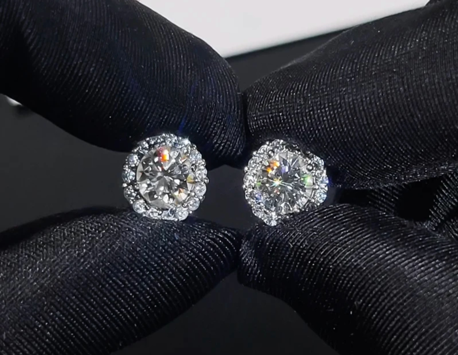 2CT Lab Created Diamond Round Cut Magnetic Non-Piercing Stud 925 Sterling Silver
