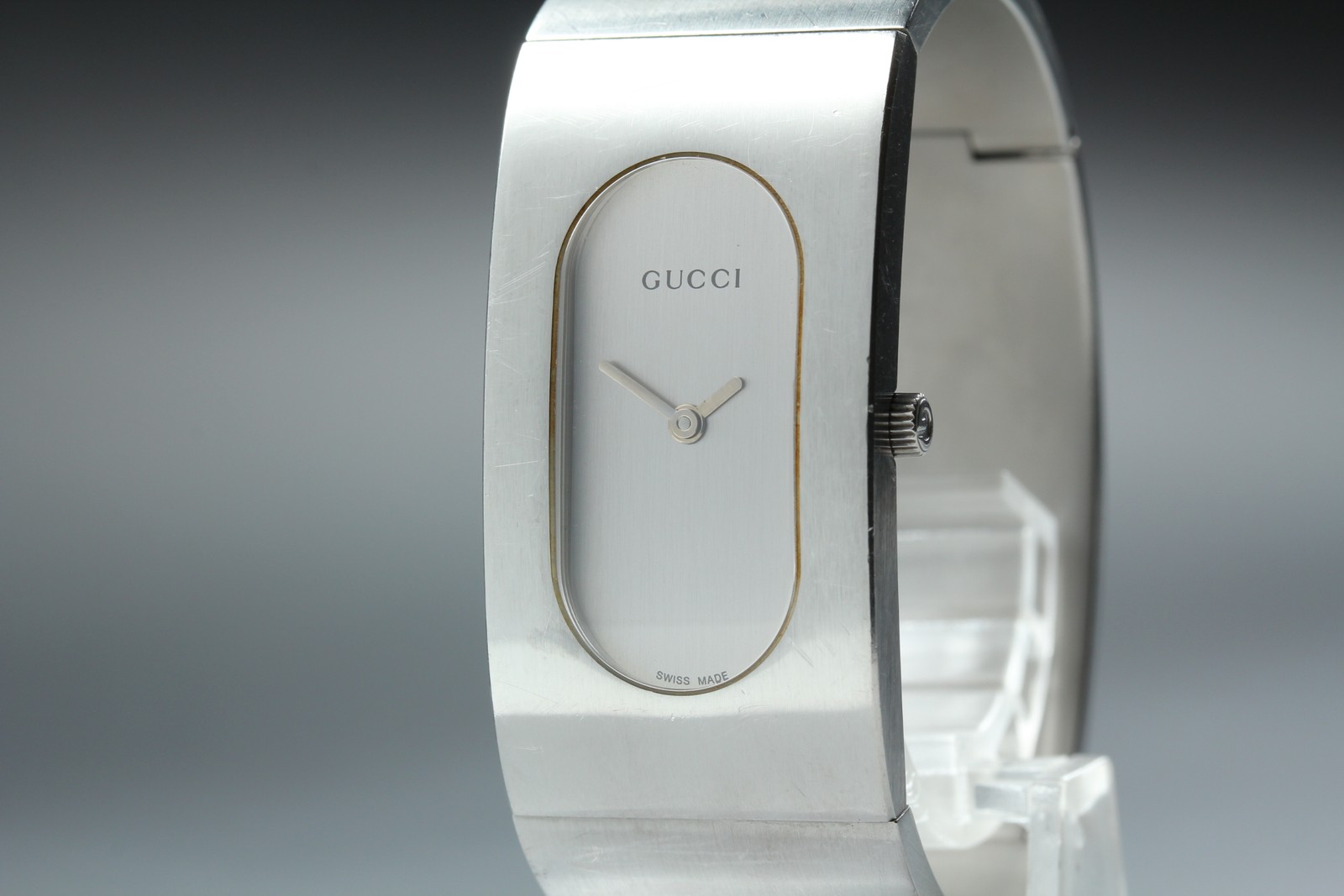 [Exc+5] Gucci 2400L 22mm Silver Dial Quartz Women’s Vintage Watch From JAPAN