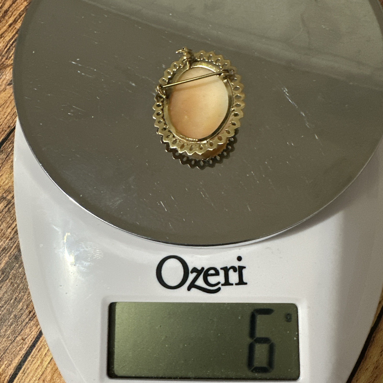 9 Carat Gold Shell Cameo With A C Clasp, Pen Or Pendant