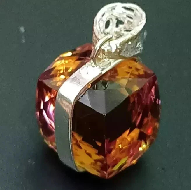 AAA Natural Alexandrite Color Change Gemstone 50.40 Ct+ 925 Solid Silver Pendant
