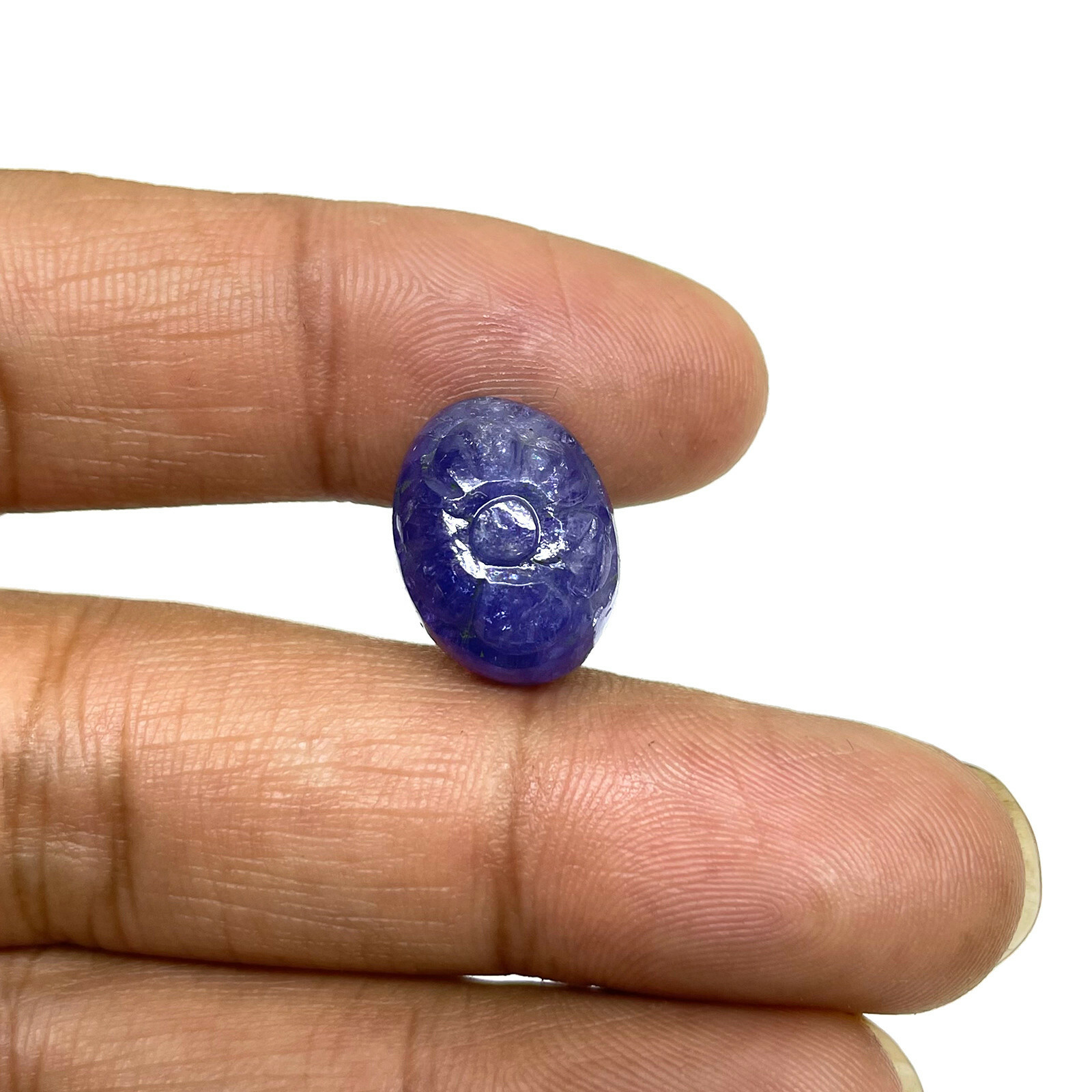 15.90 Cts Certified Natural Tanzanite 16×12.5mm Oval Carved Stunning Gemstone