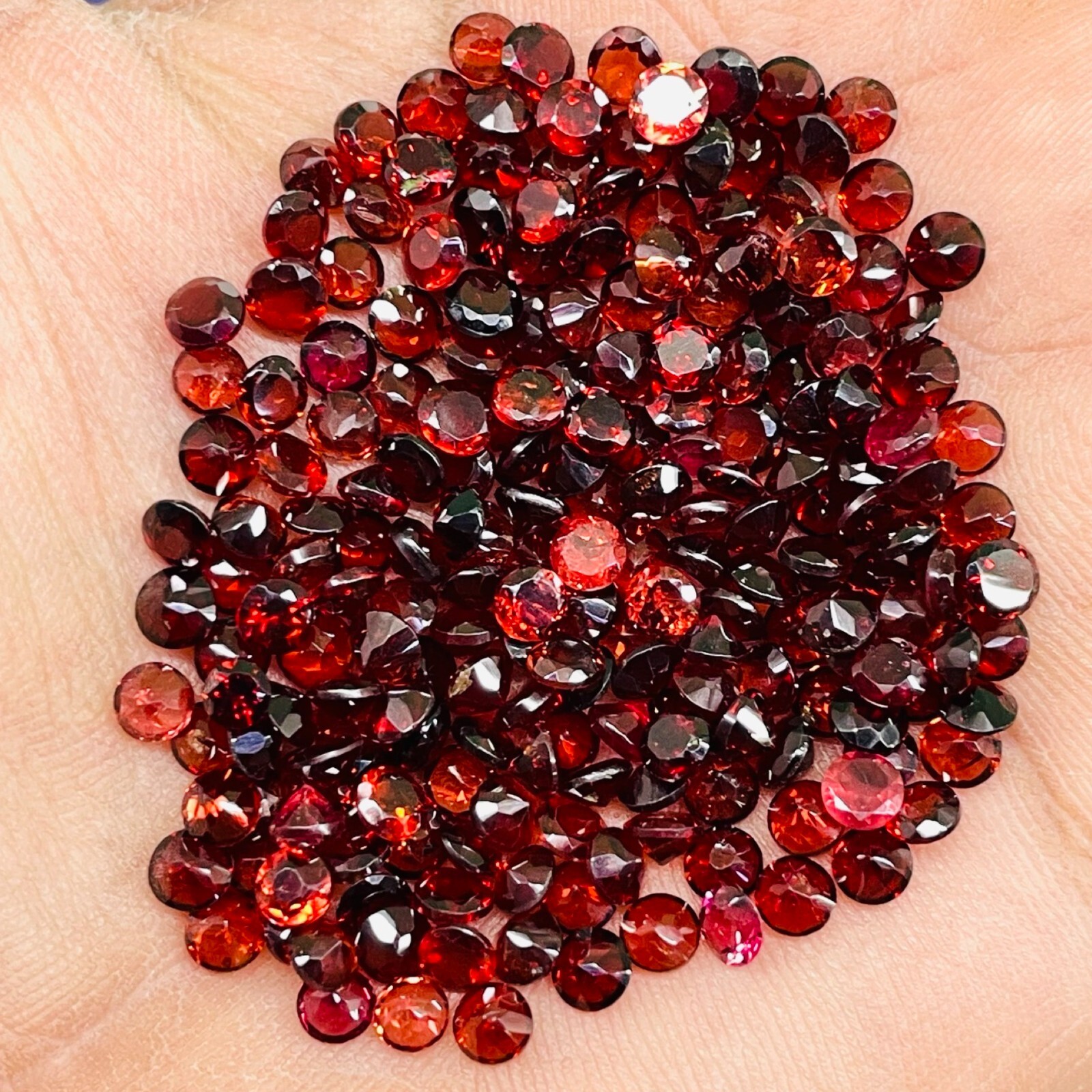 50 Pcs Natural Mozambique Garnet 4mm Round Cut Loose Untreated Gemstones Lot