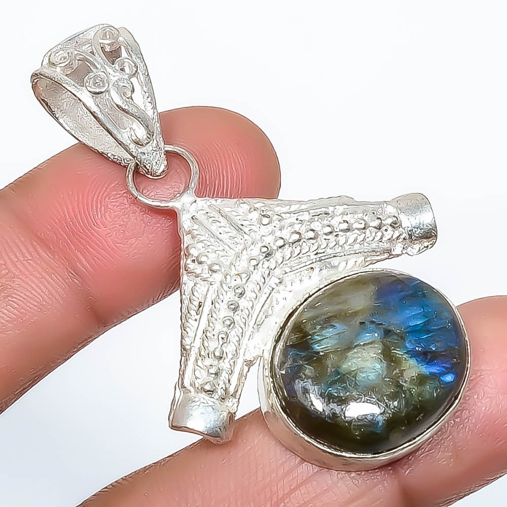 Natural Labradorite – Canada Gemstone 925 Silver Plated Pendant 1.95″ P622-34