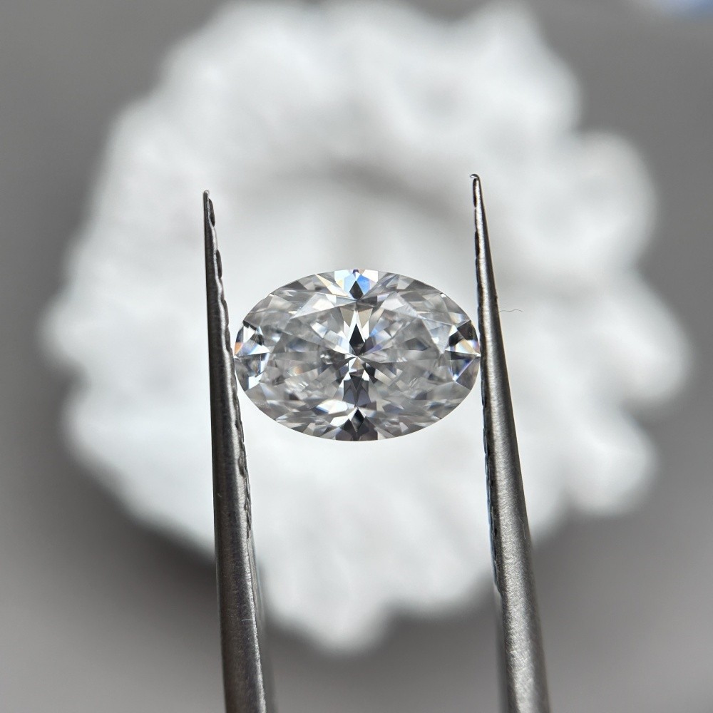 Oval Shaped 1PCS 2x3mm-12x16mm GRA Certificate White Color Loose Moissanite