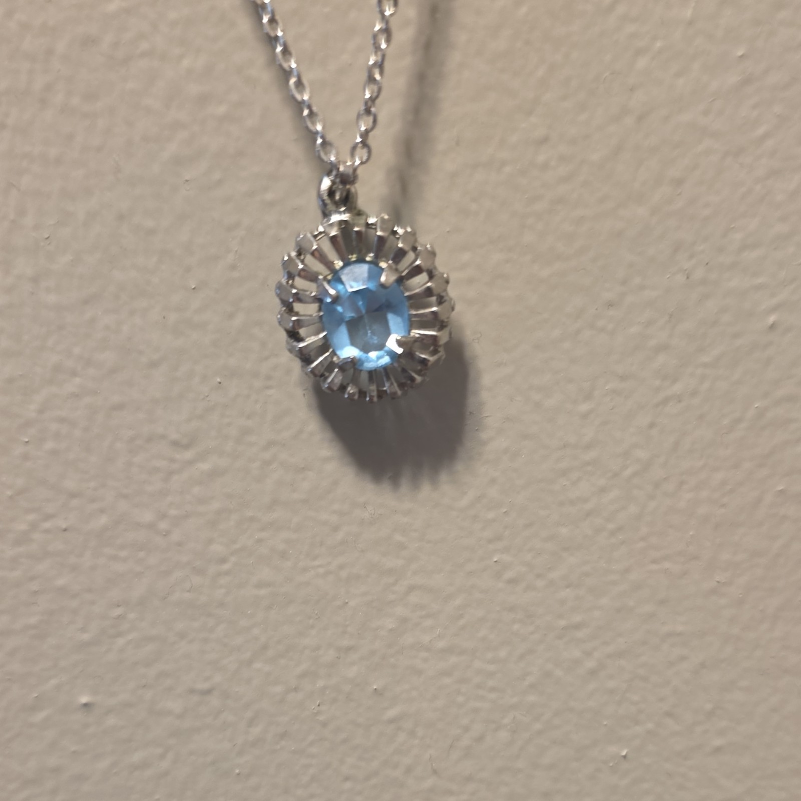 Silver Tone Oval Blue Stone Charm Pendant Necklace Cable Chain Lobster Clasp