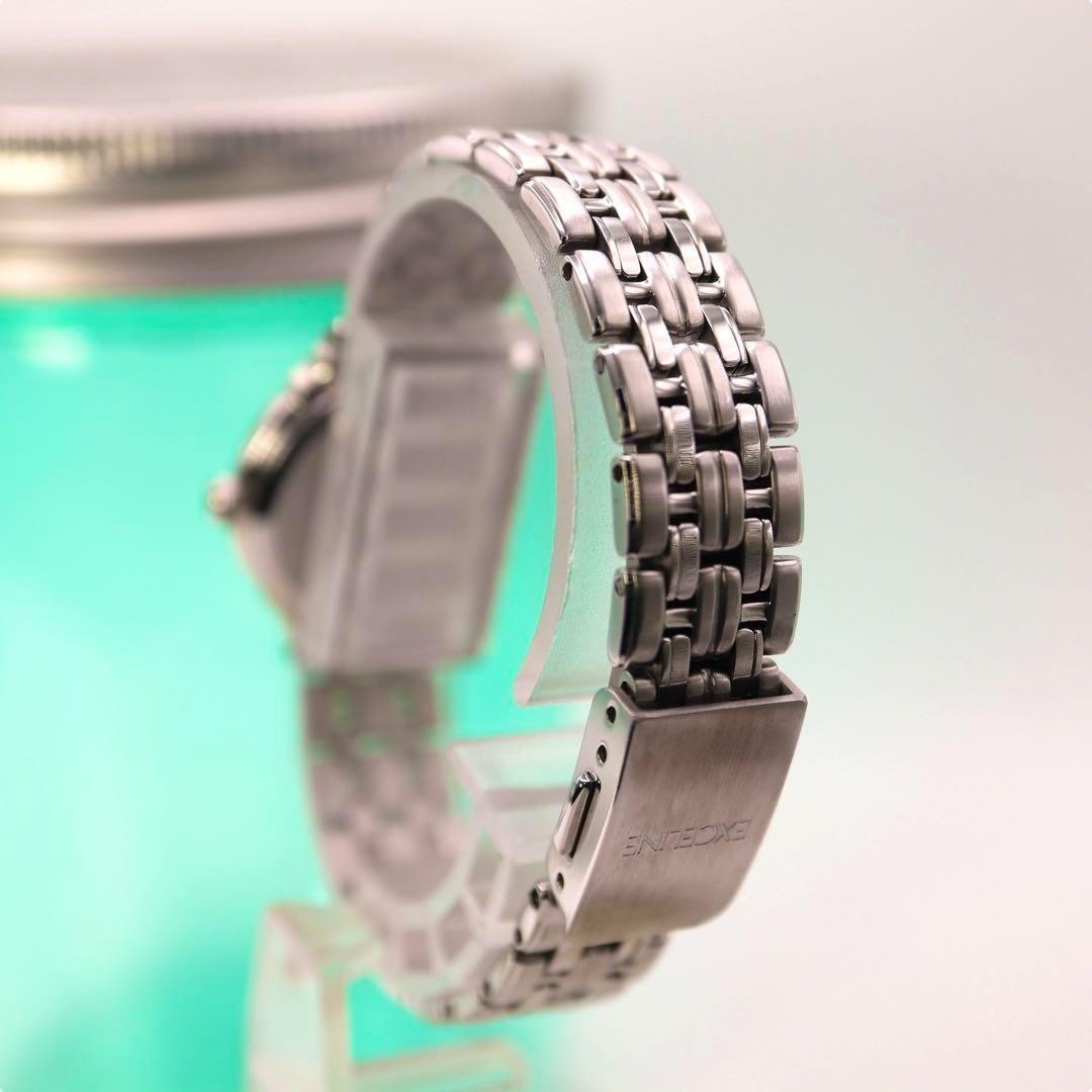 SEIKO 1046 Silver Shell Round Women Watch