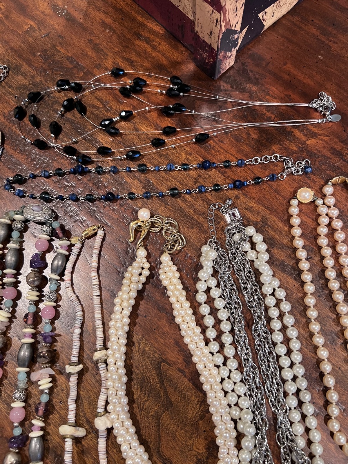 20 Piece Variety Lot of Vintage & Costume Estate Jewelry – Very Good Condition!