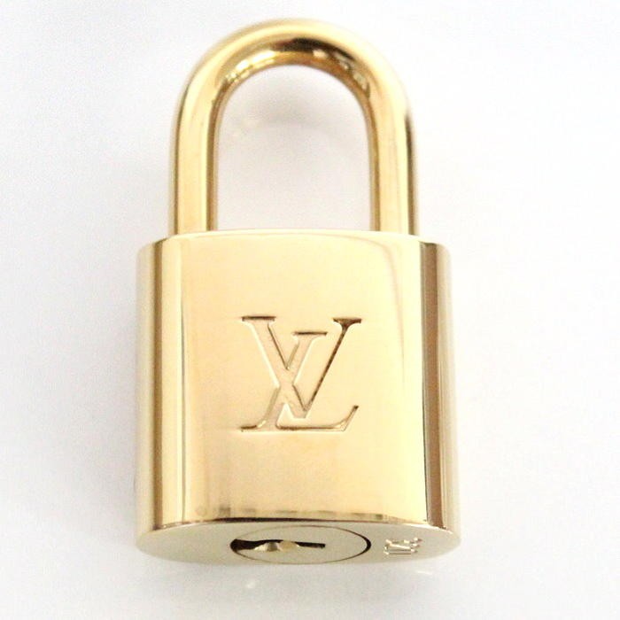 Louis Vuitton Padlock Gold Bright Type R10000 Louis Vuitton Key Cadenas Necklace