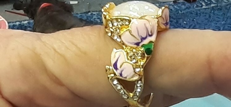 ring, exquiste women’s ring oval cut fire opal (lab creation) with cz’s on band
