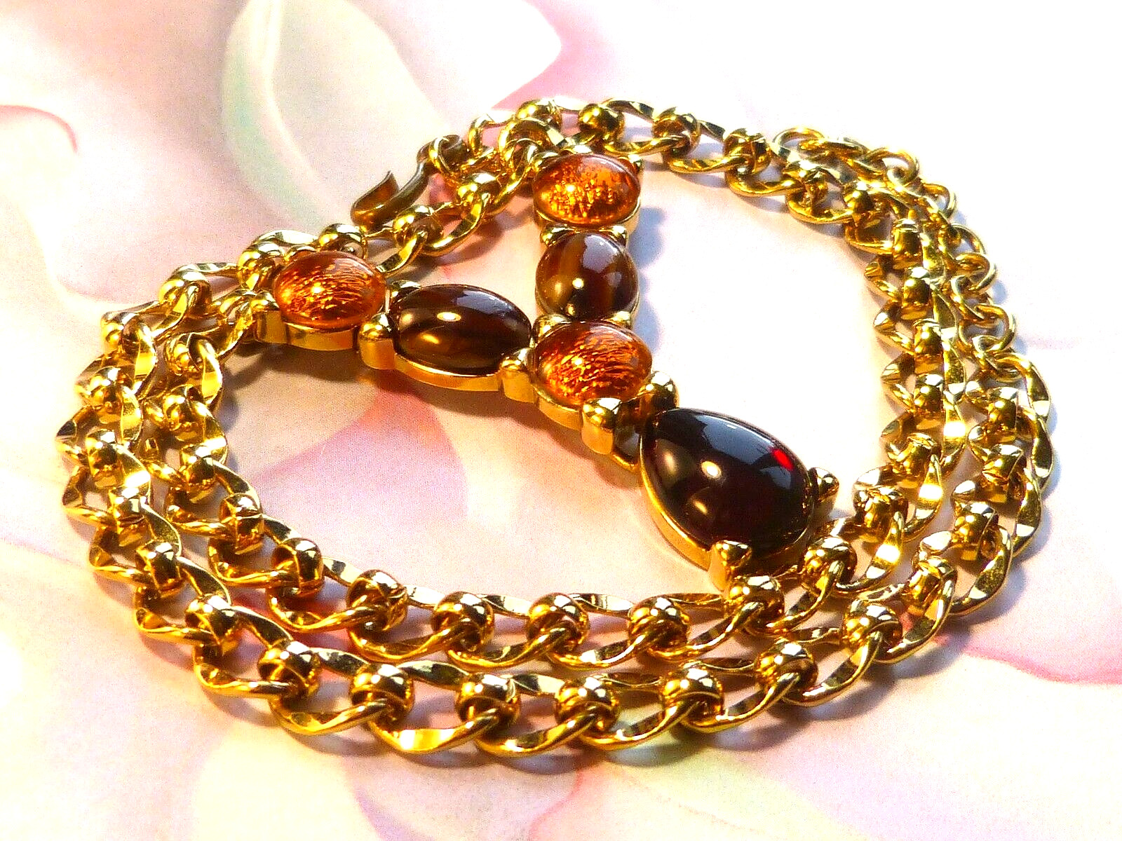 MONET Necklace Vintage 1980s Gold-plated Red Gold Foil-backed Glass Cabouchons