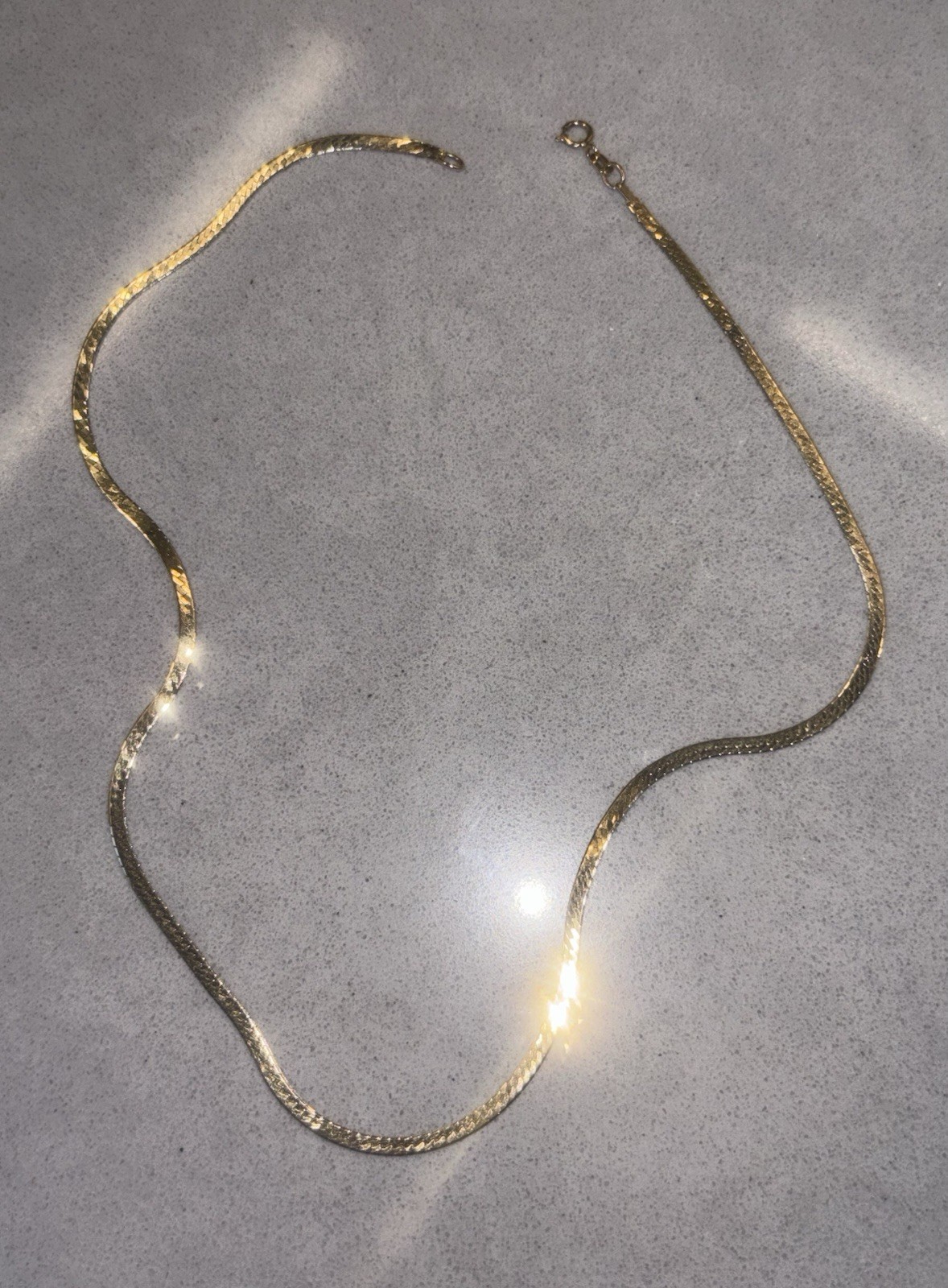 Vintage 14K Solid Yellow Gold Herringbone Necklace ~ 0.25” ~ 4.15g