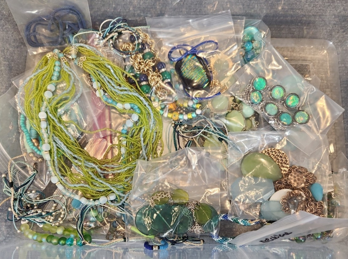 Jewelry Wearable Blue & Green Collection 5 Lbs Lot #705 See Description