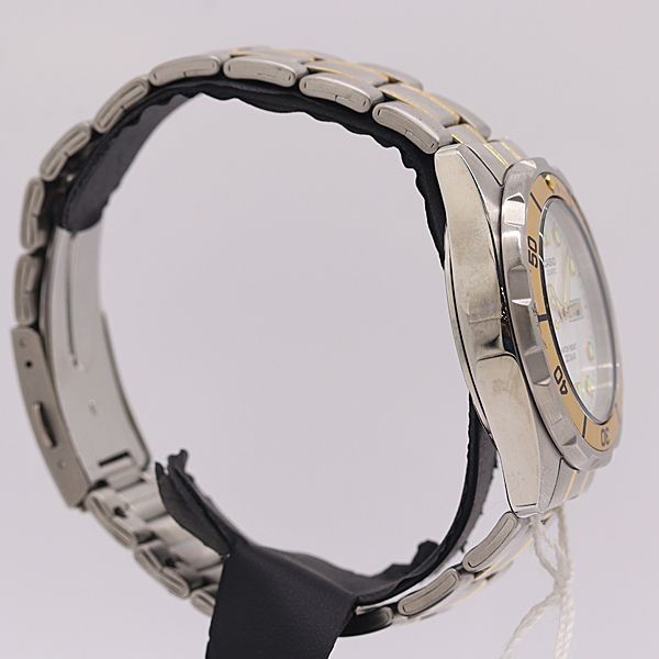 Condition Working Casio 1333 EF 200 QZ White Dial Day Date Men’s Wristwatch 2000