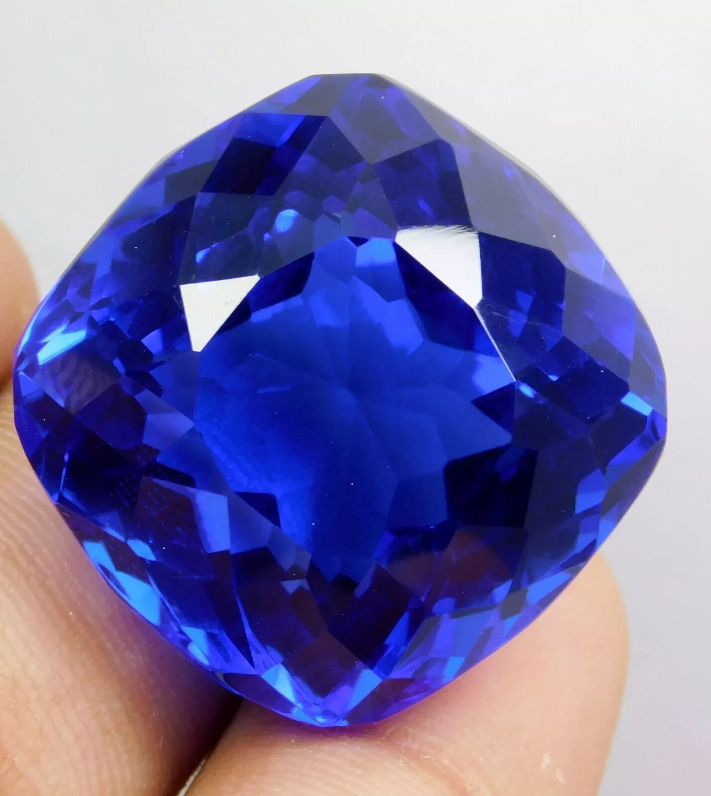 Blue Tanzania Of Tanzanite Certified Cushion Cut 93.15 Ct Natural Loose Gemstone