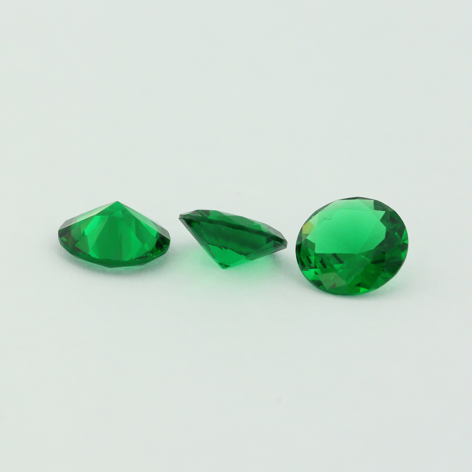 Loose Round Cut Emerald CZ Stone Single Green Cubic Zirconia May Birthstone