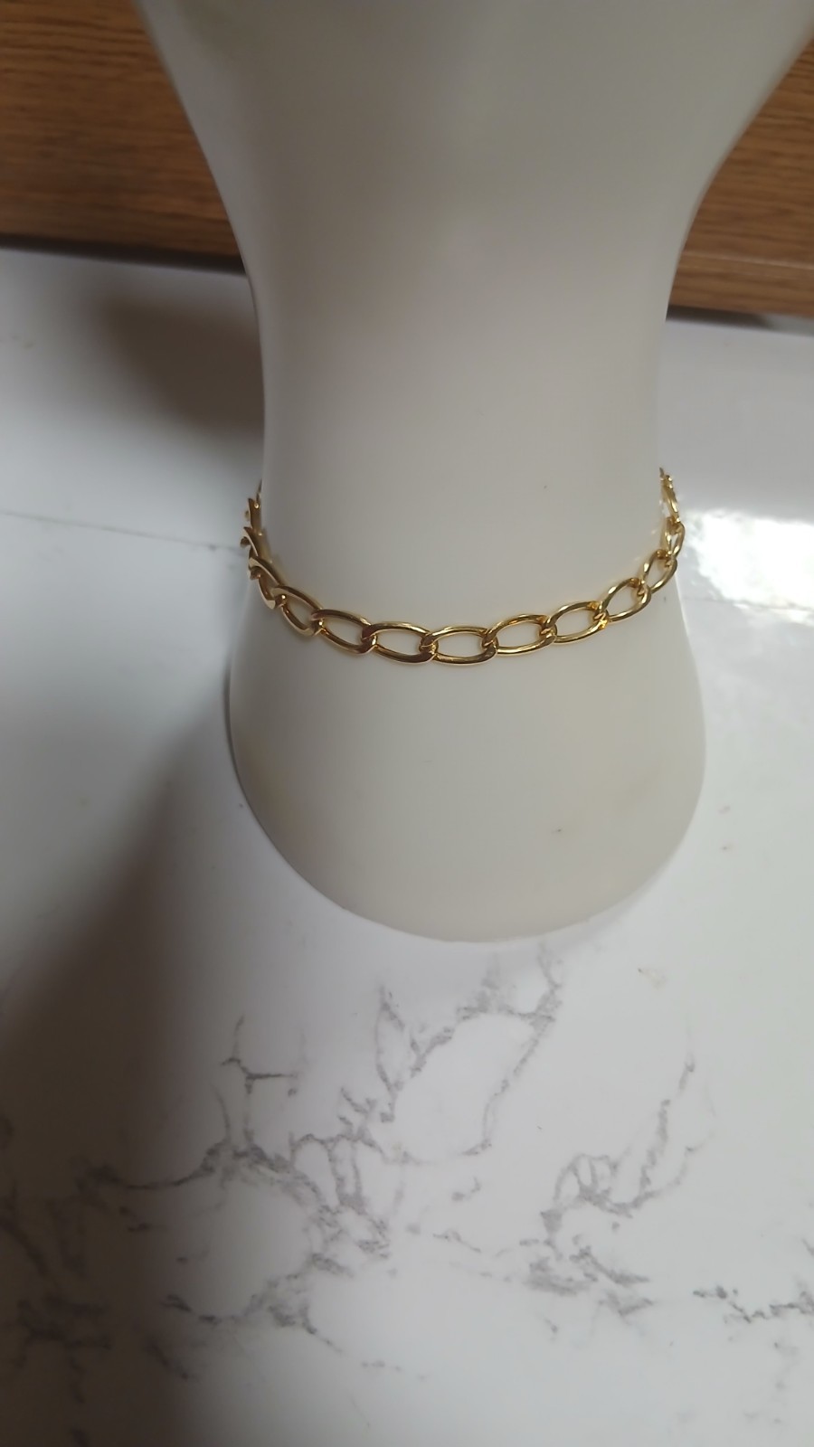 9ct Yellow Gold Bracelet.